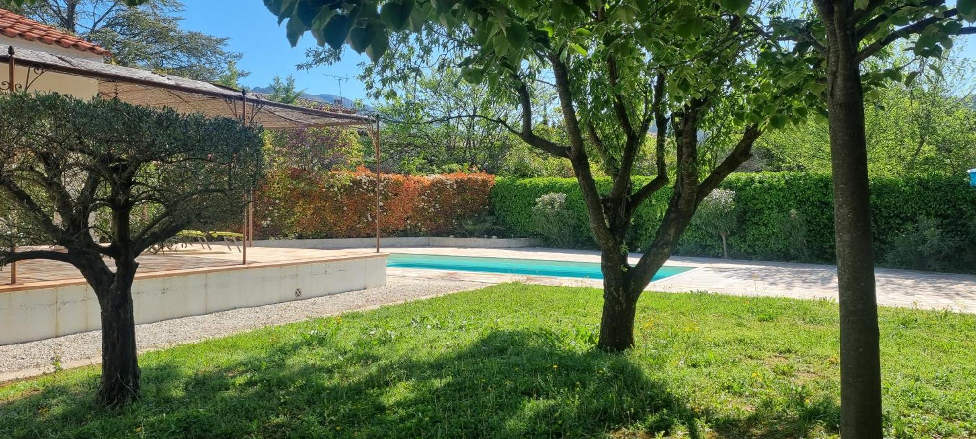 Studio Independant A La Villa Garlaban 3 Etoiles Gémenos Exterior foto